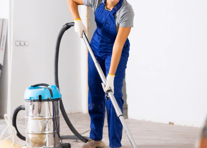 Reinigung der Gemeinschaftsbereiche von Gebäuden in Bienne 2504